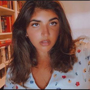 Meet your Posher, Aria